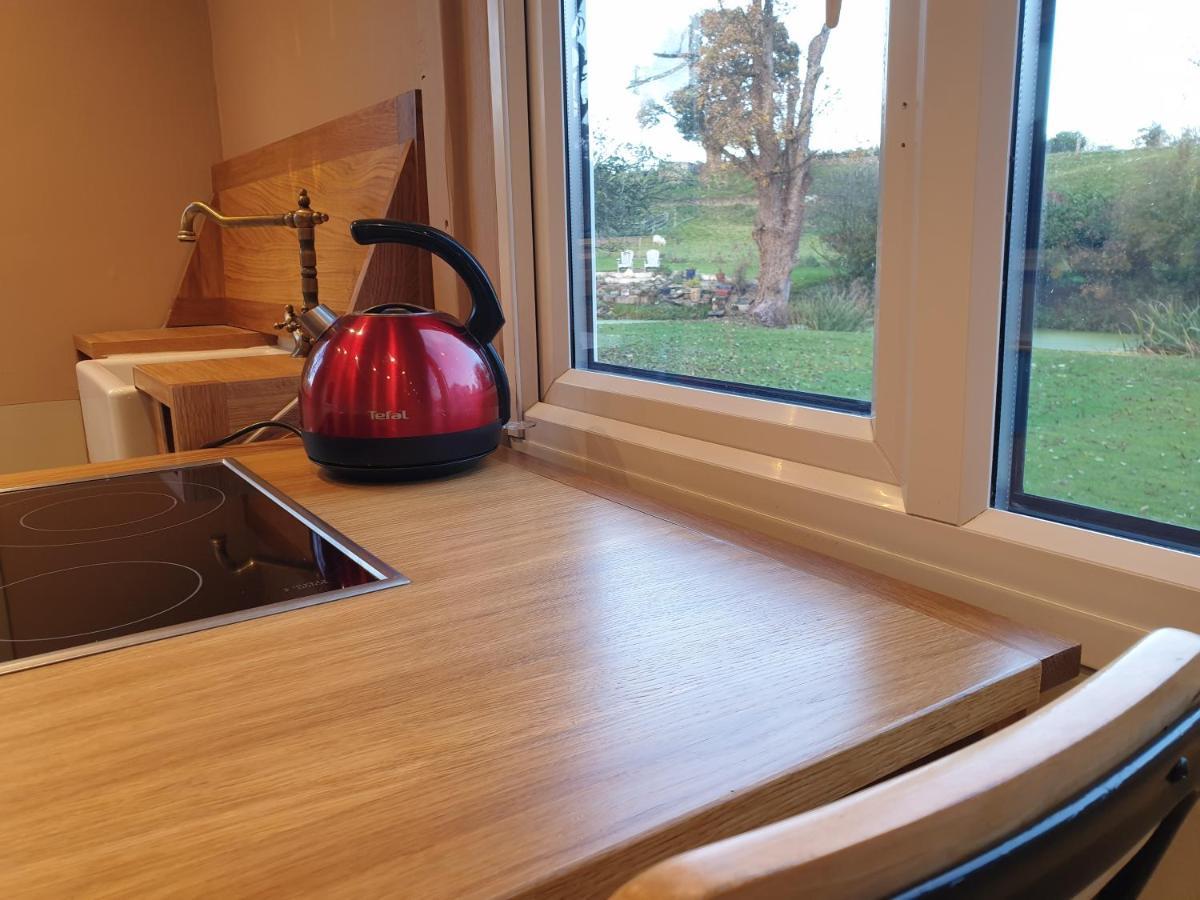 Riverside Cabin In Shropshire Oswestry Exterior photo