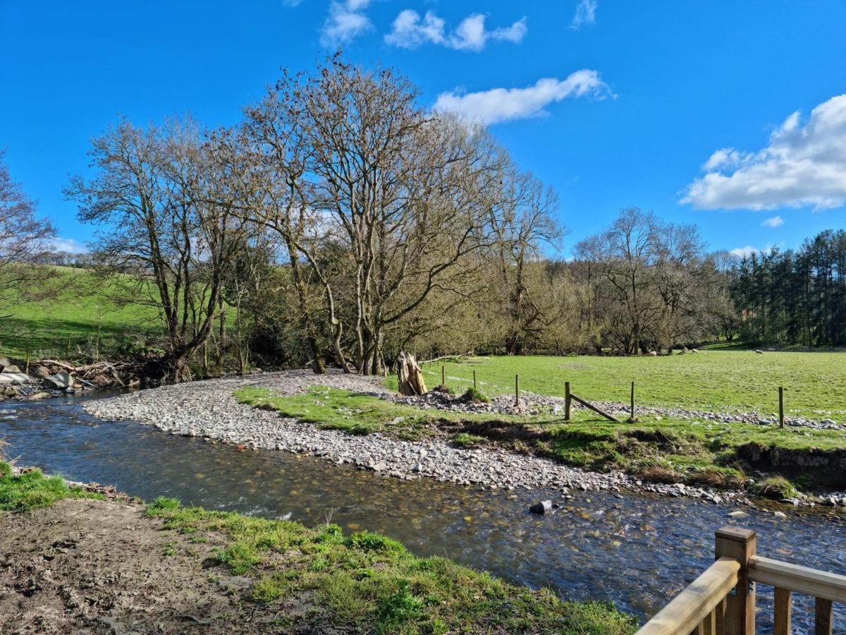 Riverside Cabin In Shropshire Villa Oswestry Exterior photo