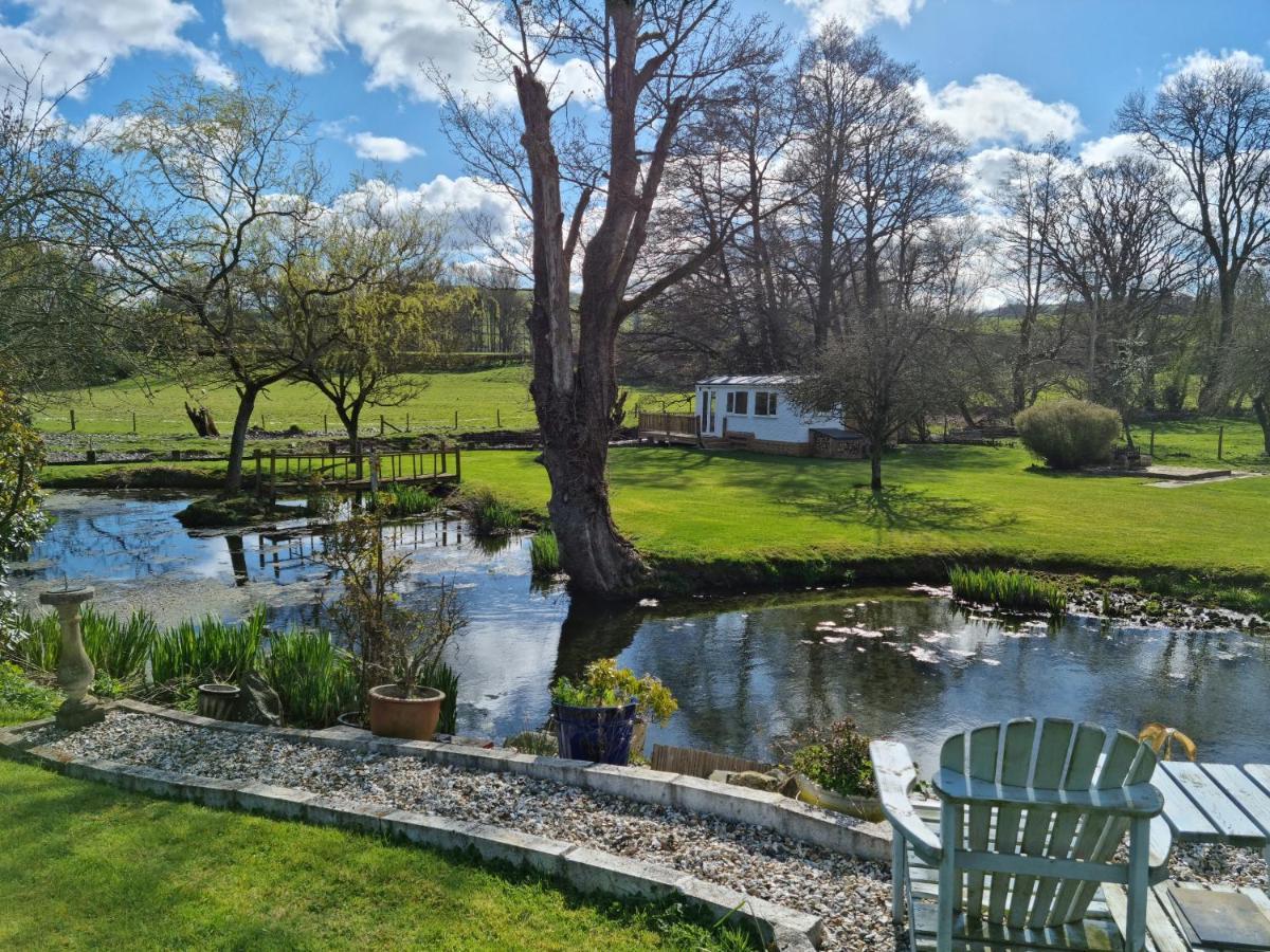 Riverside Cabin In Shropshire Villa Oswestry Exterior photo